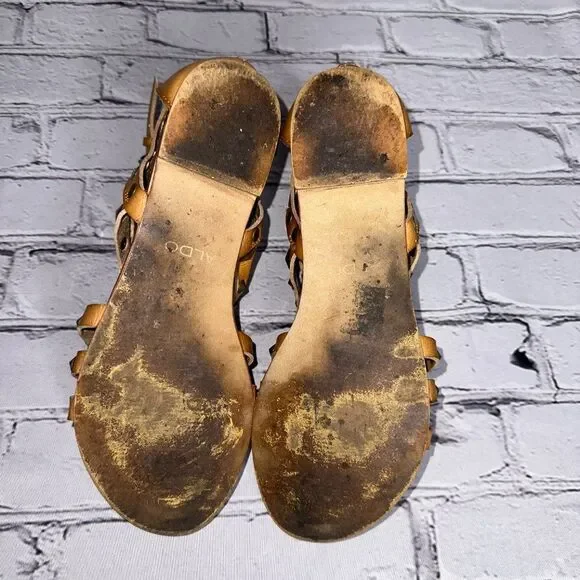 Aldo Studded Strap Leather Sandal Size 8 - Picture 6 of 6